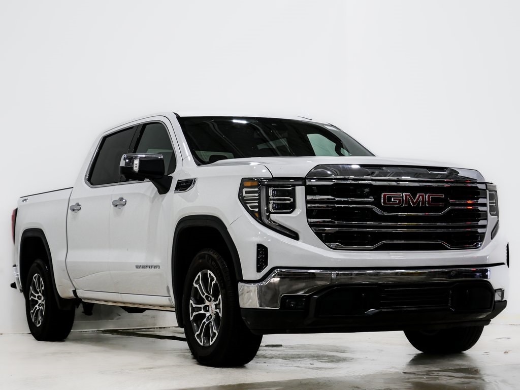 2025 GMC Sierra 1500 SLT's photo