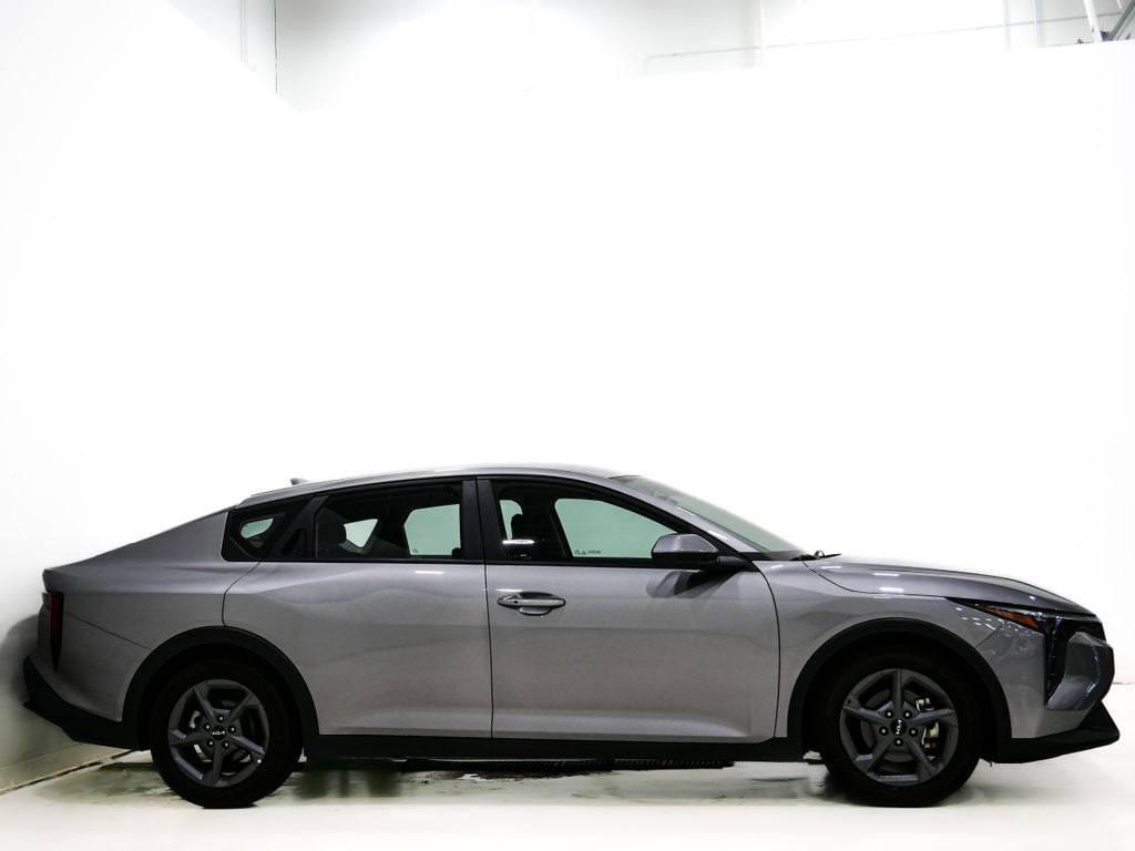 Used 2025 Kia K4 LXS Sedan