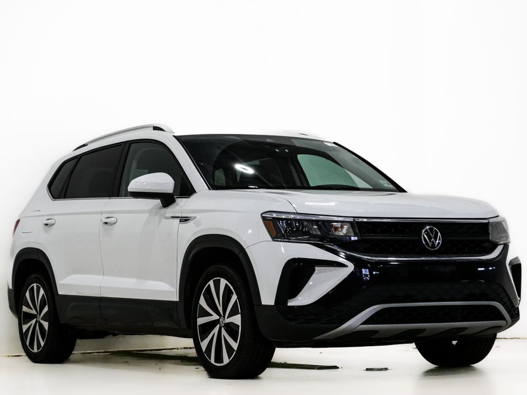 2024 Volkswagen Taos SE