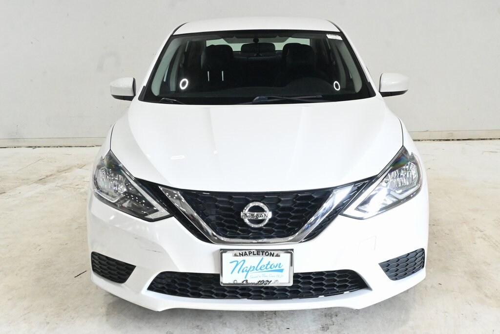 Used 2016 Nissan Sentra SV with VIN 3N1AB7AP7GL677680 for sale in Lansing, IL