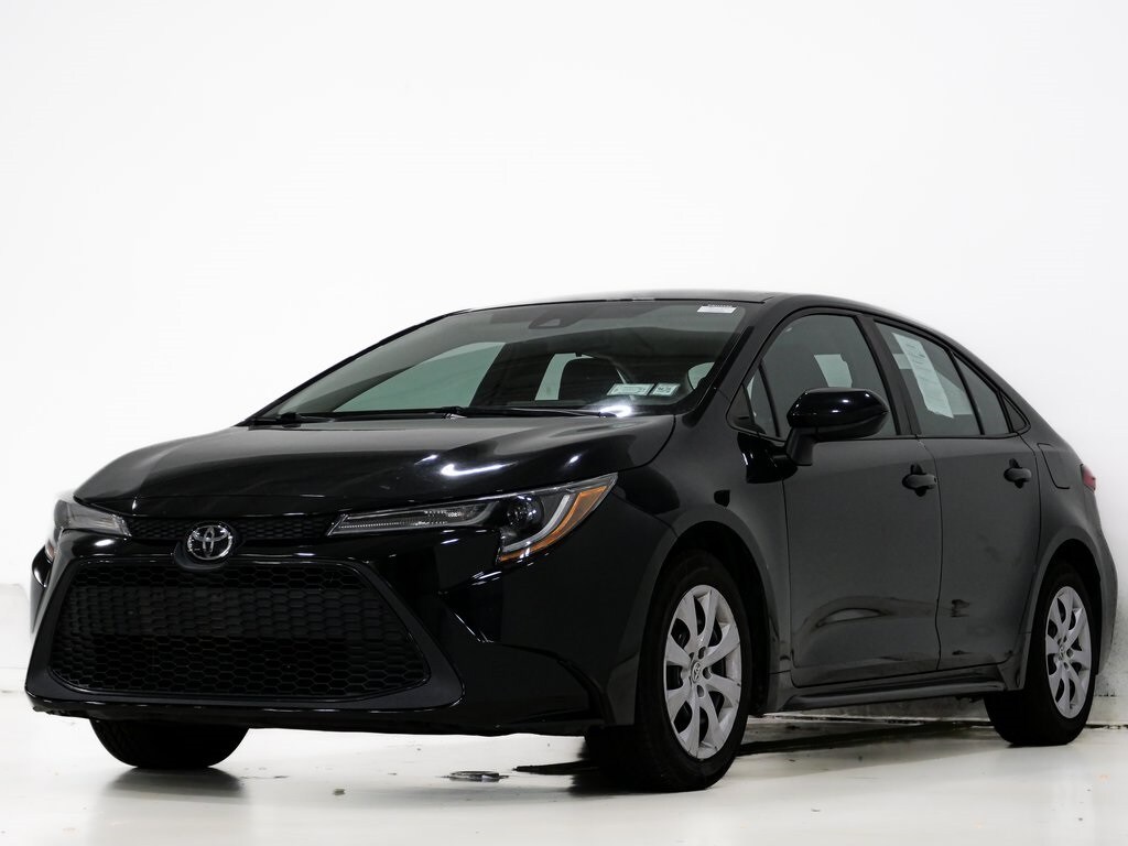 2022 Toyota Corolla LE photo 3
