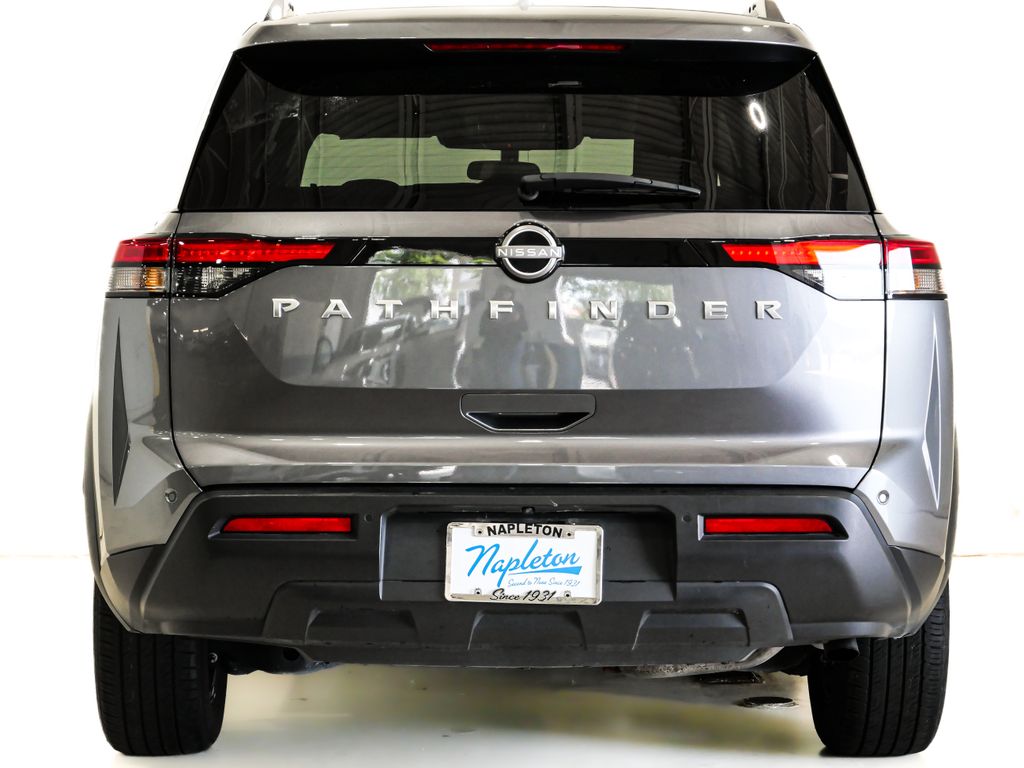 2025 Nissan Pathfinder SV - Photo 7