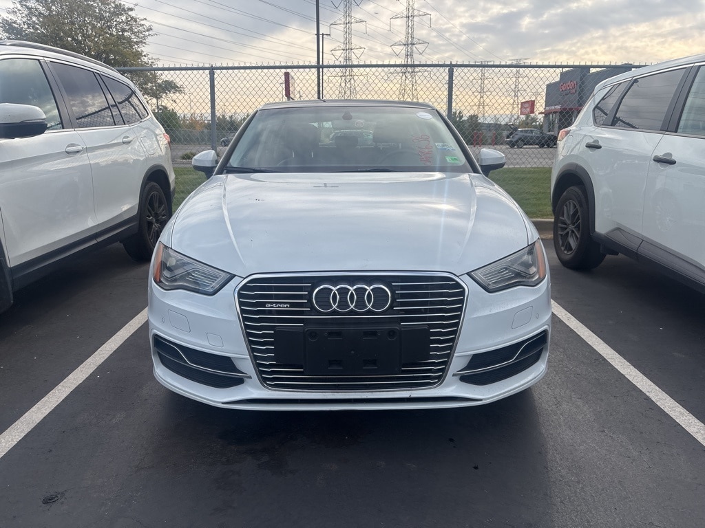 2016 Audi A3 Sportback e-tron Premium Plus