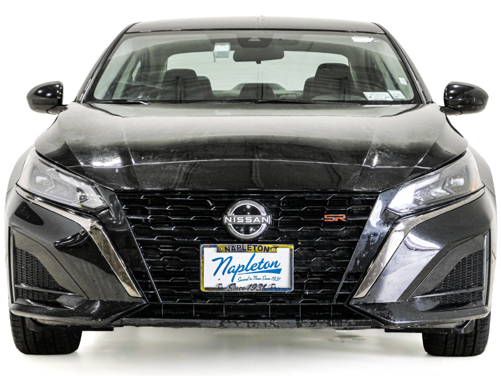 Used 2024 Nissan Altima SR with VIN 1N4BL4CV4RN377998 for sale in Lansing, IL