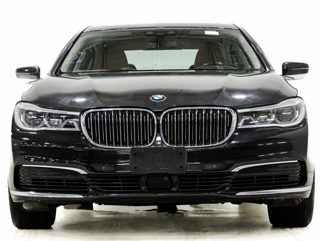 2019 Bmw B7 photo 2