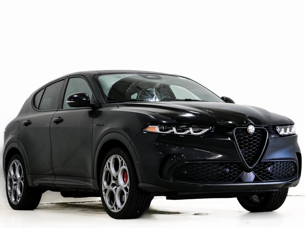 2024 Alfa Romeo Tonale Veloce's photo