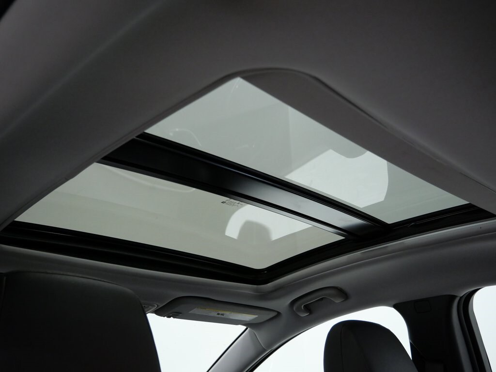 2024 Chevrolet Malibu Premier 2LT photo 2