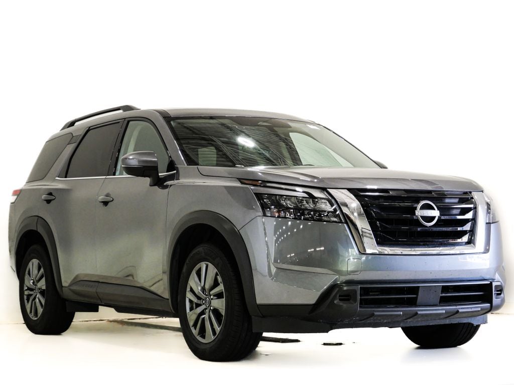 2025 Nissan Pathfinder SV 2WD's photo