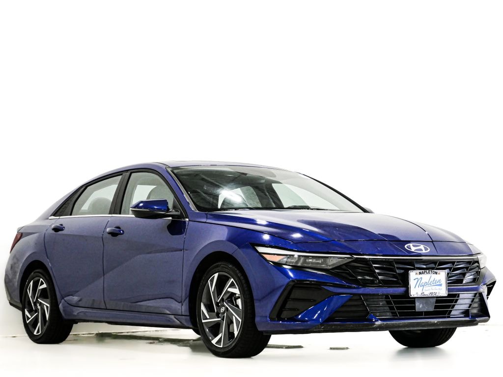 Used 2025 Hyundai Elantra Limited Sedan