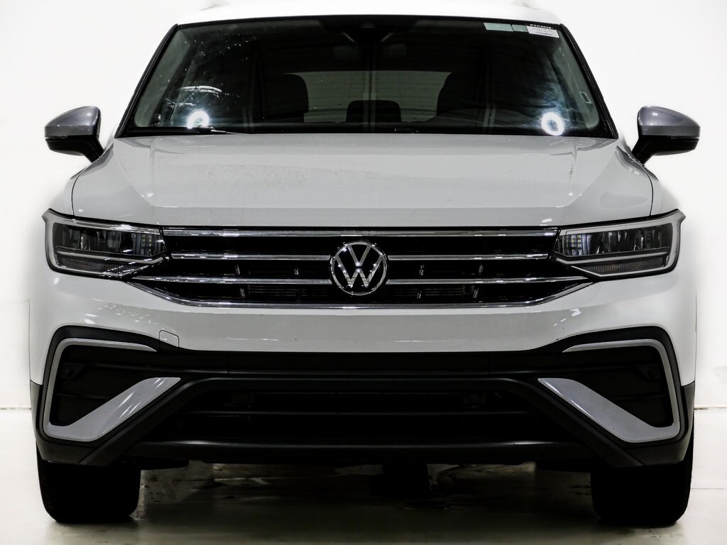 2024 Volkswagen Tiguan Wolfsburg Edition photo 2