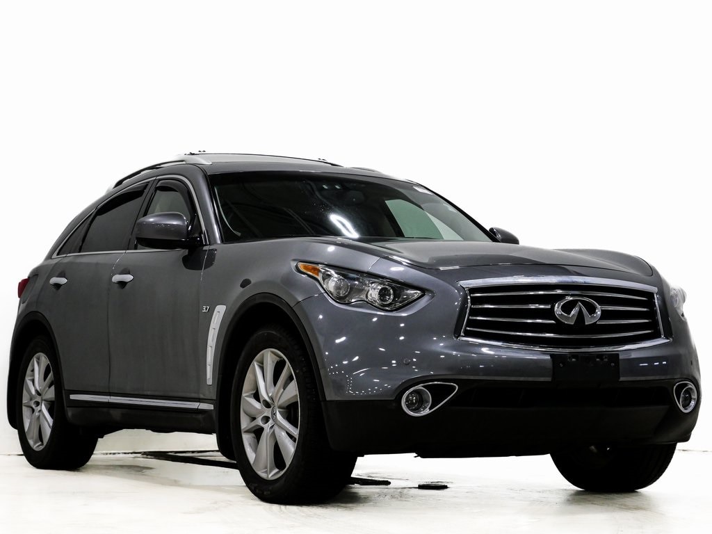2015 INFINITI QX70 Base