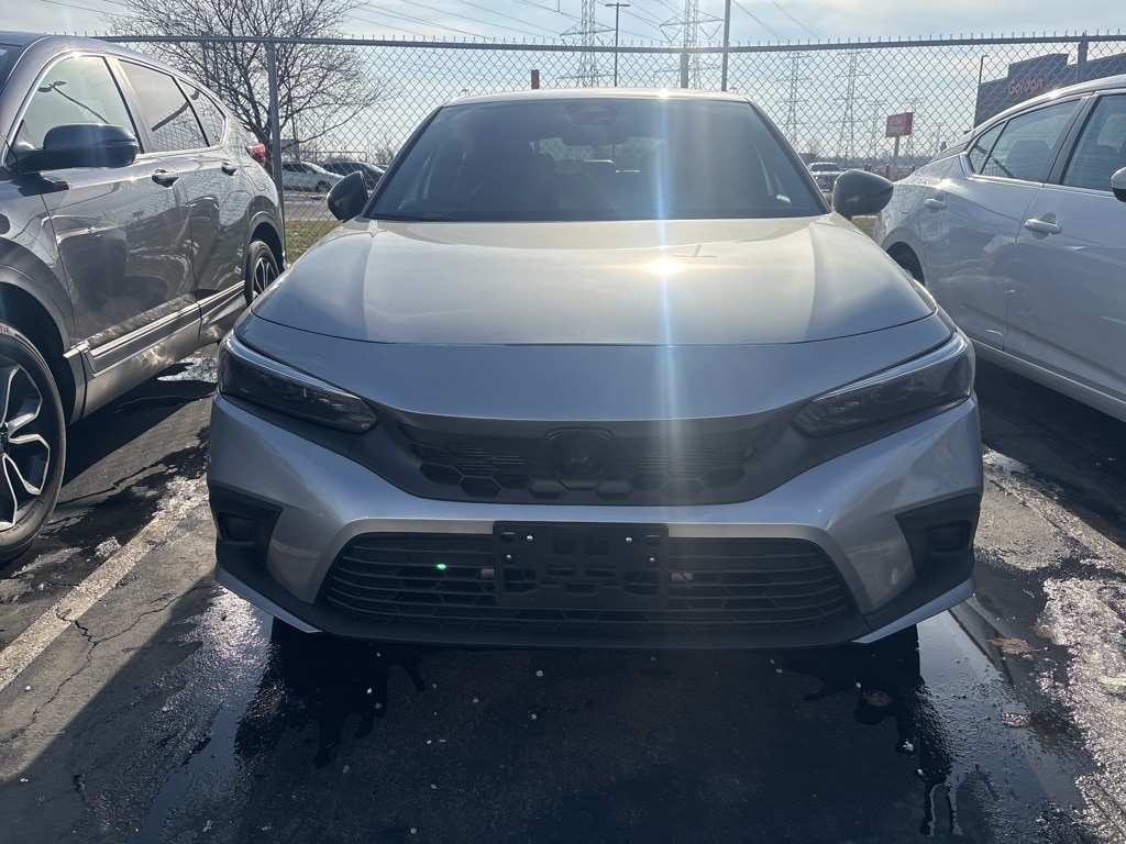 2024 Honda Civic Hatchback Sport's photo