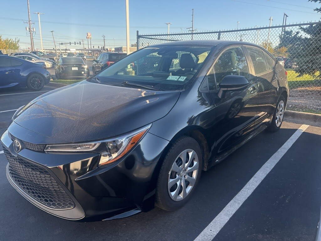 Used 2022 Toyota Corolla LE Sedan