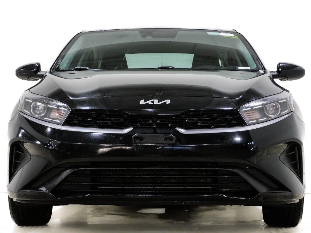 Used 2023 Kia Forte LXS Sedan