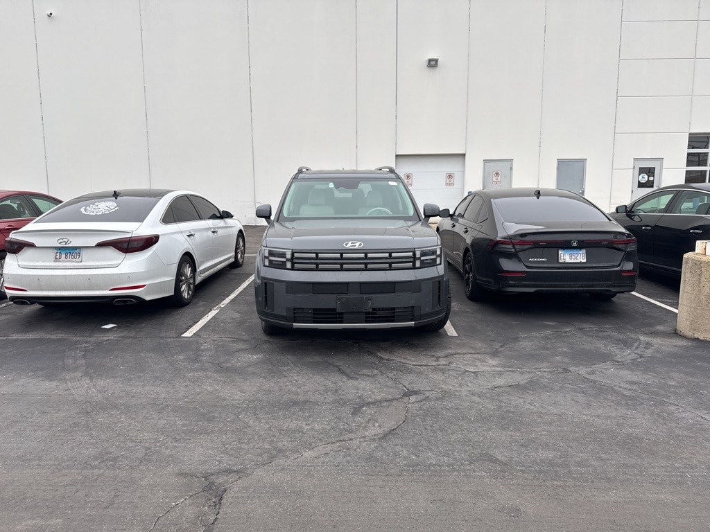 2025 Hyundai Santa Fe SEL's photo