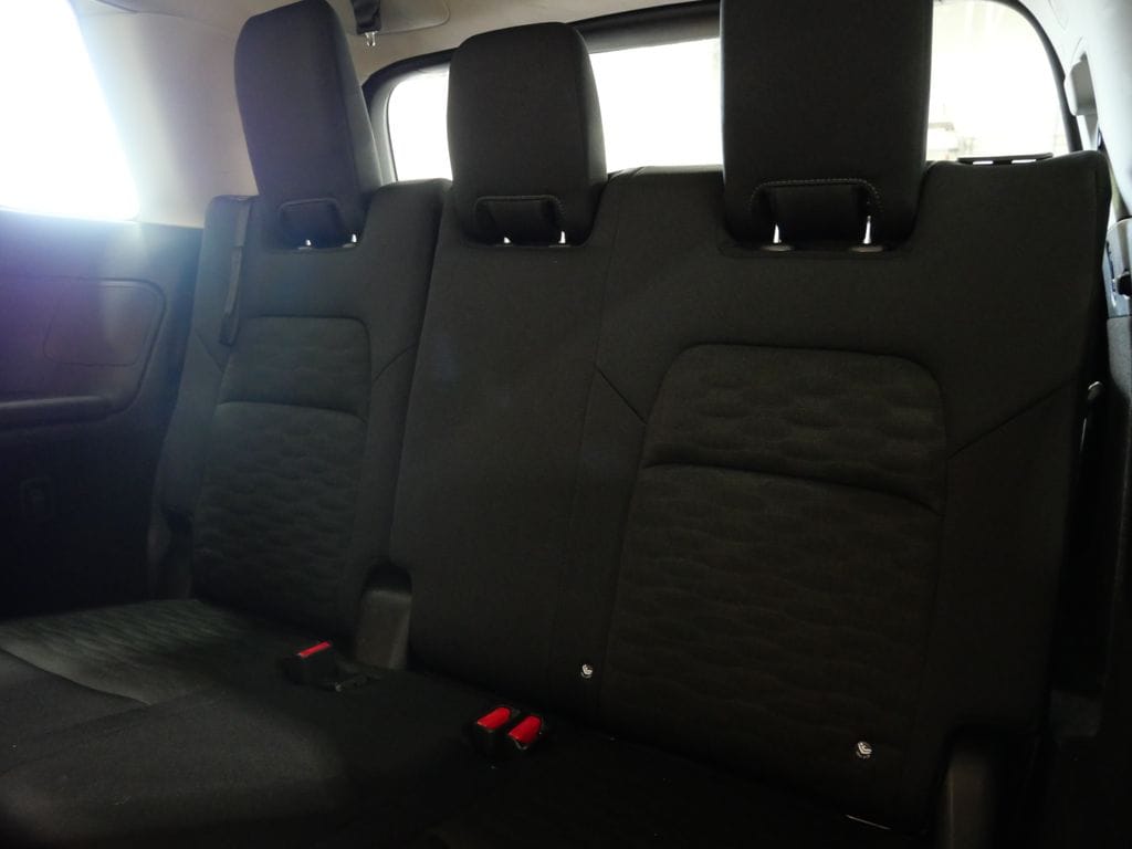 2025 Nissan Pathfinder SV - Photo 25