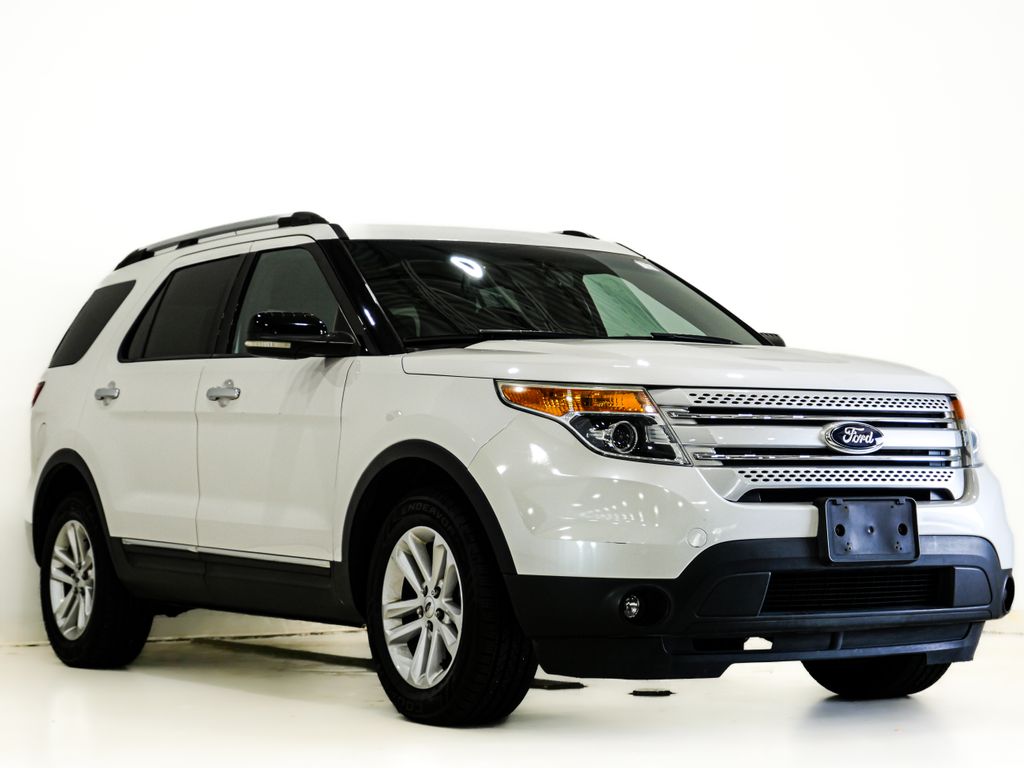 2011 Ford Explorer XLT 4x4's photo