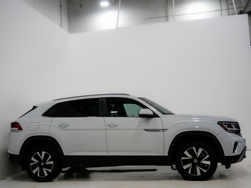 2021 Volkswagen Atlas Cross Sport SE photo 4