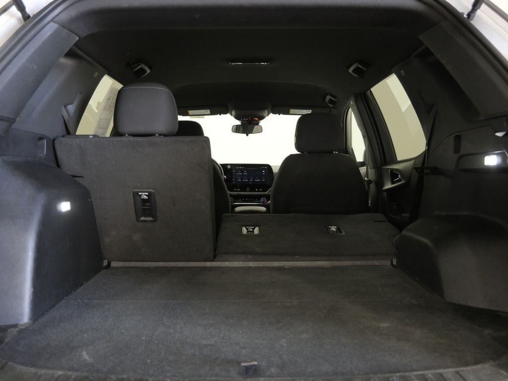 2025 Chevrolet Equinox LT - Photo 25