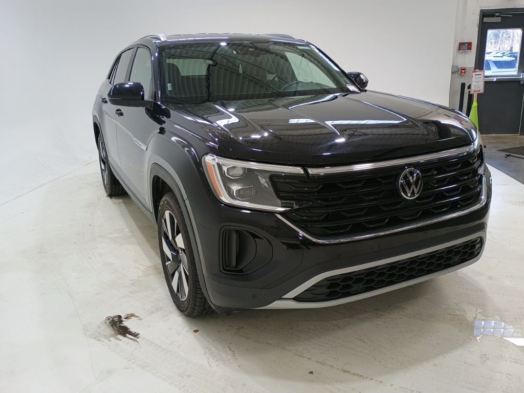 2024 Volkswagen Atlas Cross Sport 2.0T SE w/Tech's photo