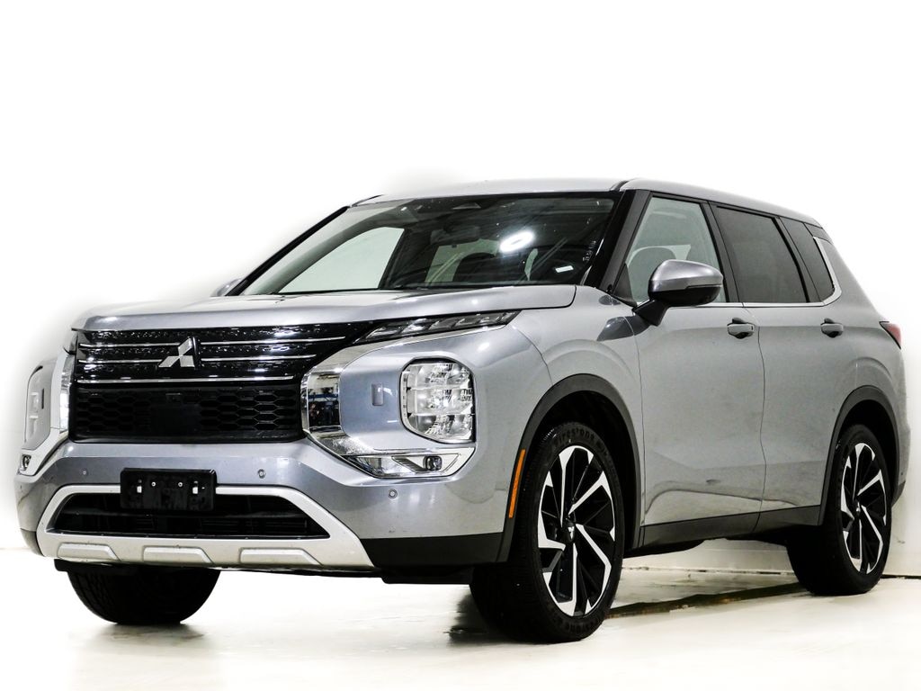 Used 2024 Mitsubishi Outlander SE SUV
