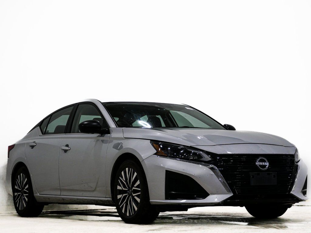 2024 Nissan Altima SV