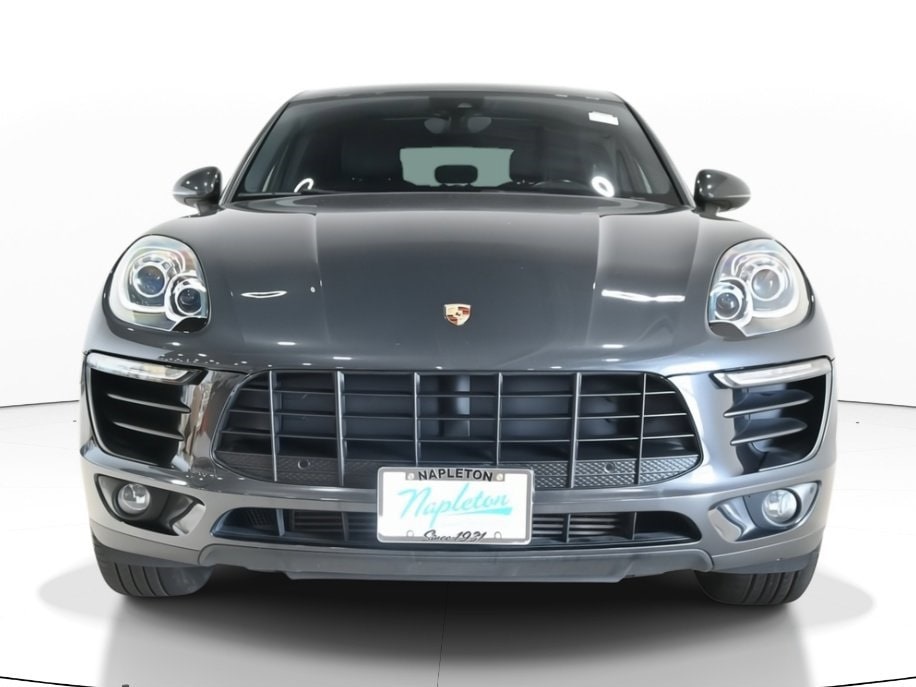 Used 2018 Porsche Macan Base with VIN WP1AA2A58JLB22627 for sale in Lansing, IL