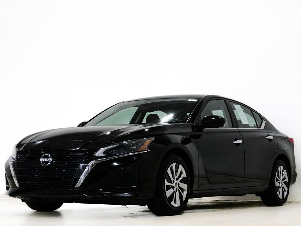 Used 2023 Nissan Altima 2.5 S Sedan