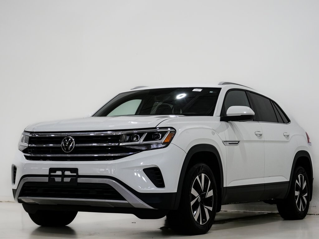 2021 Volkswagen Atlas Cross Sport SE photo 3
