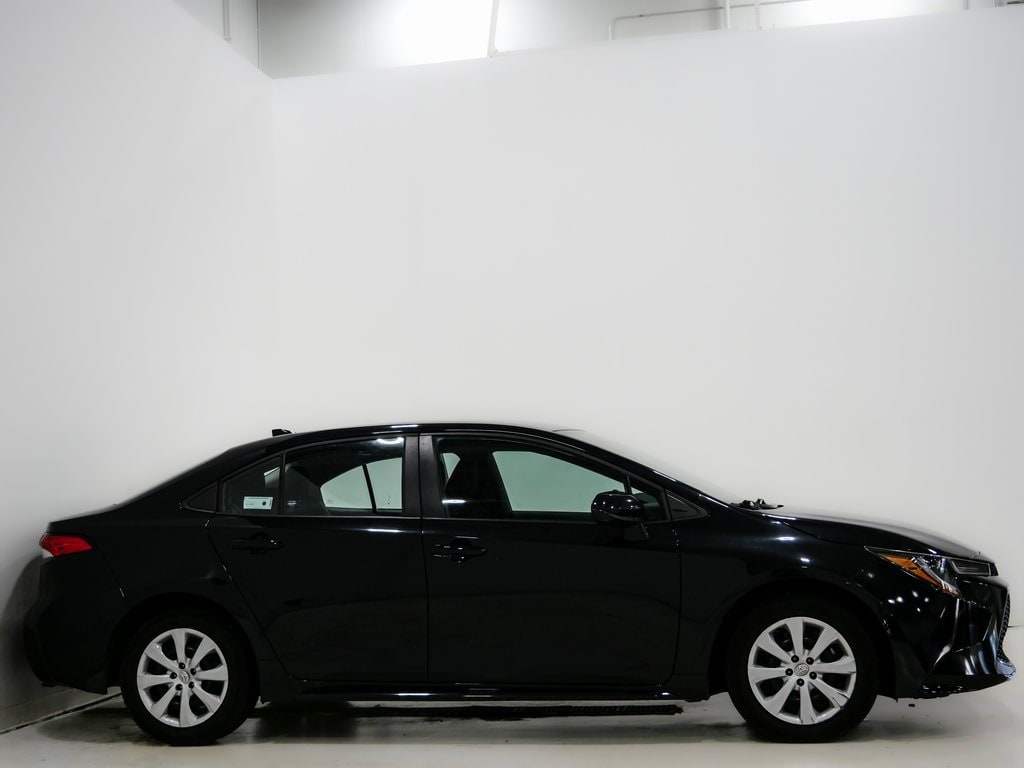 Used 2022 Toyota Corolla LE Sedan