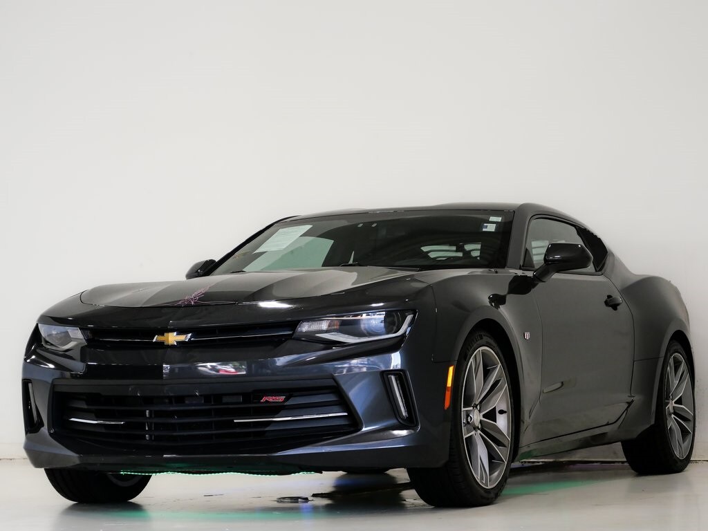 2017 Chevrolet Camaro 1LS 1LT photo 3