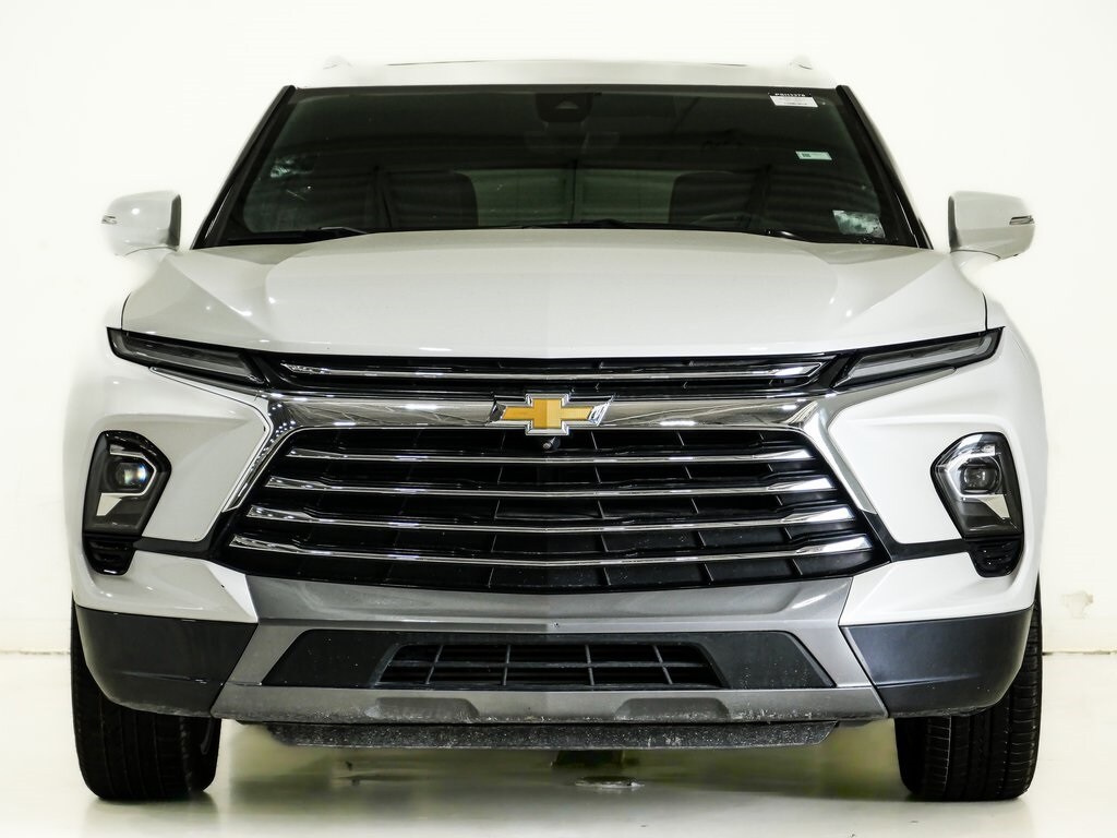 2023 Chevrolet Blazer Premier photo 2
