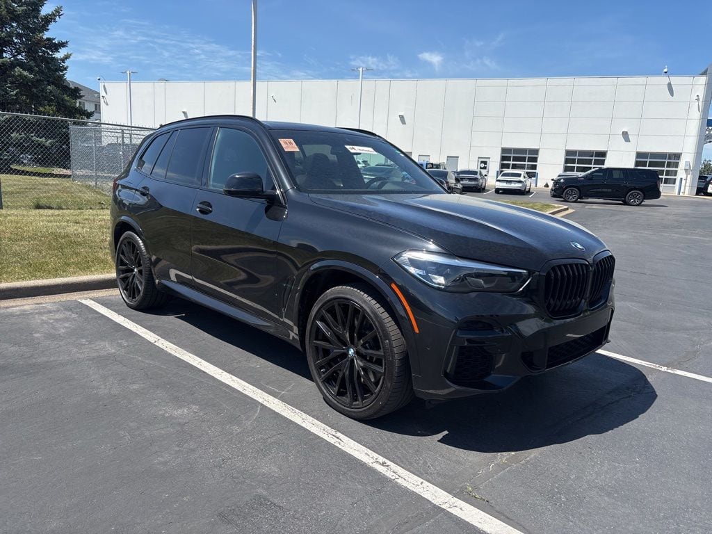 2023 BMW X5 M50i's photo
