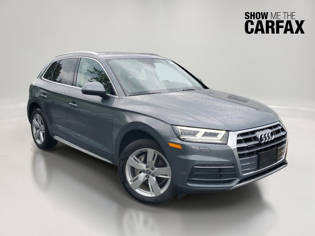 2019 Audi Q5 2.0T quattro S tronic Premium Plus's photo
