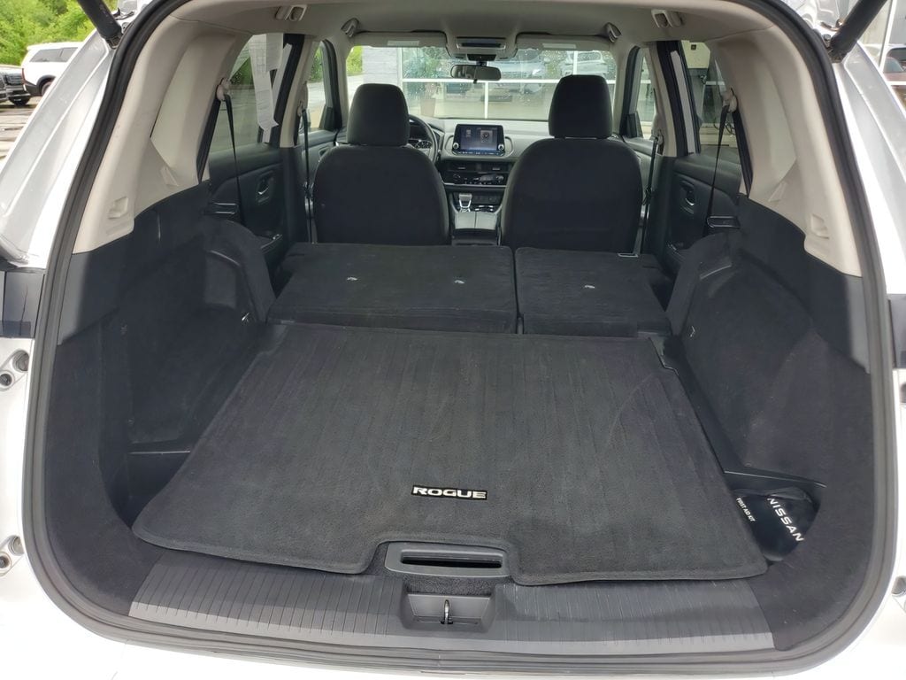 2025 Nissan Rogue SV - Photo 27