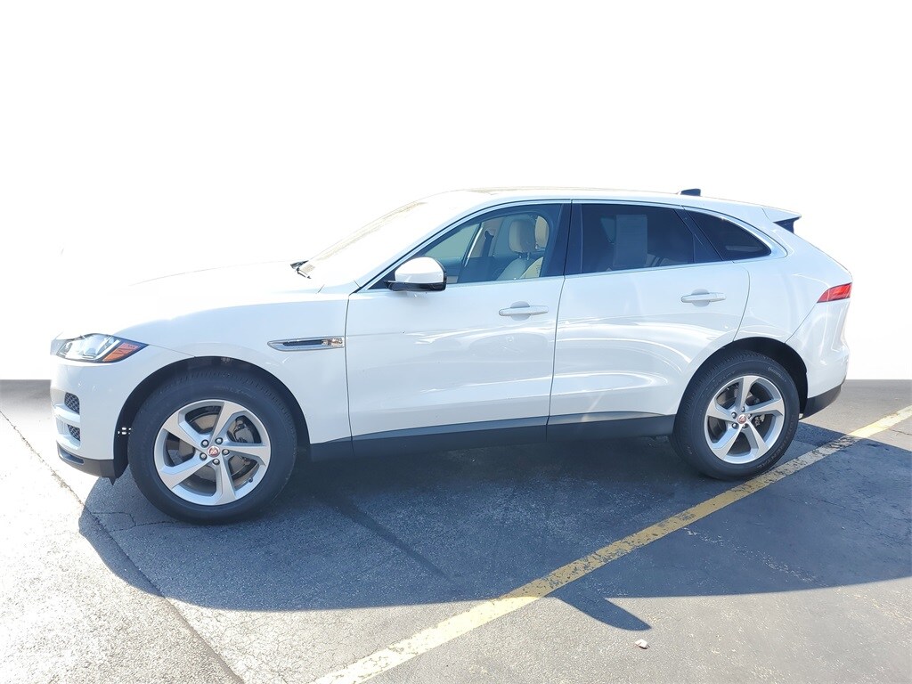 2020 Jaguar F-PACE Premium photo 2