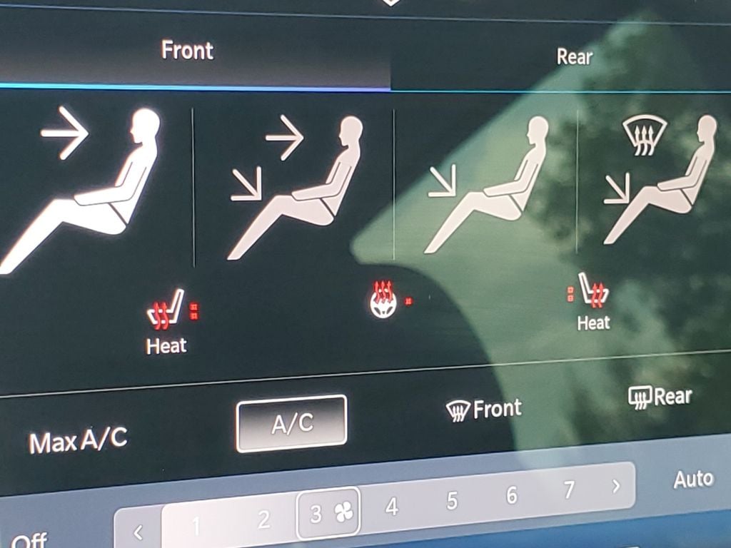 2023 Chrysler Pacifica Touring L - Photo 19