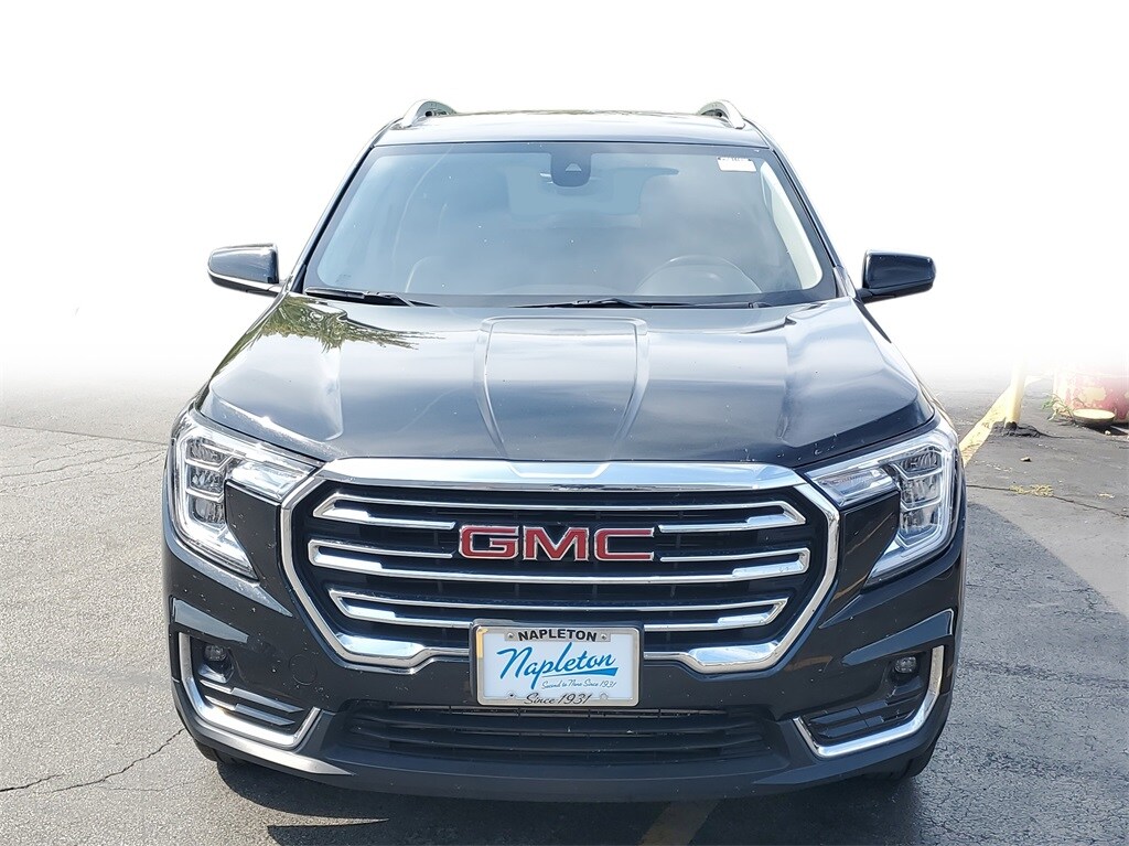 2024 Gmc Terrain SLT photo 2