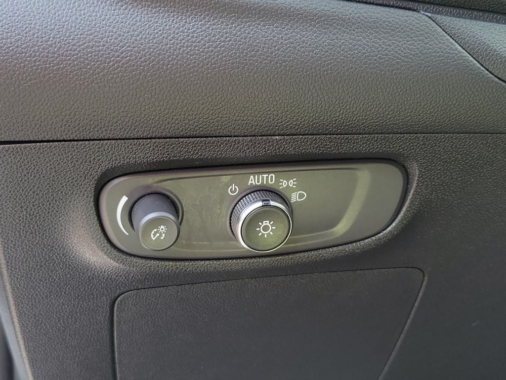 2025 Buick Encore GX Preferred - Photo 21