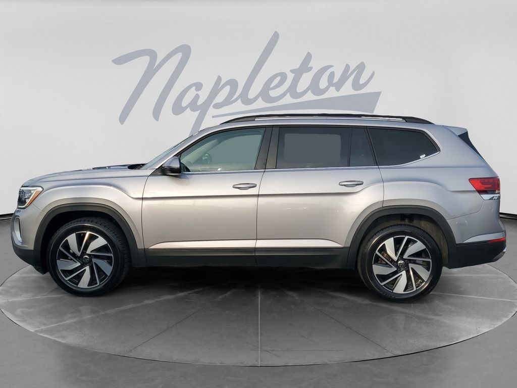 2025 Volkswagen Atlas SE w/Tech - Photo 4