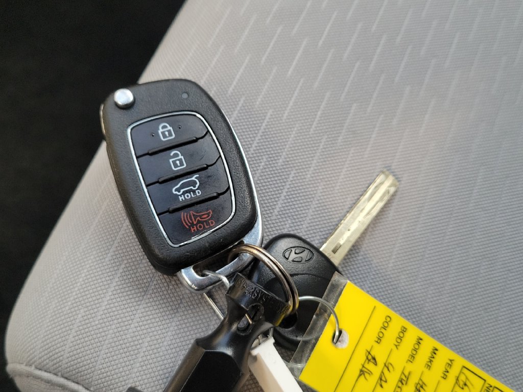 2021 Hyundai Tucson SE - Photo 29