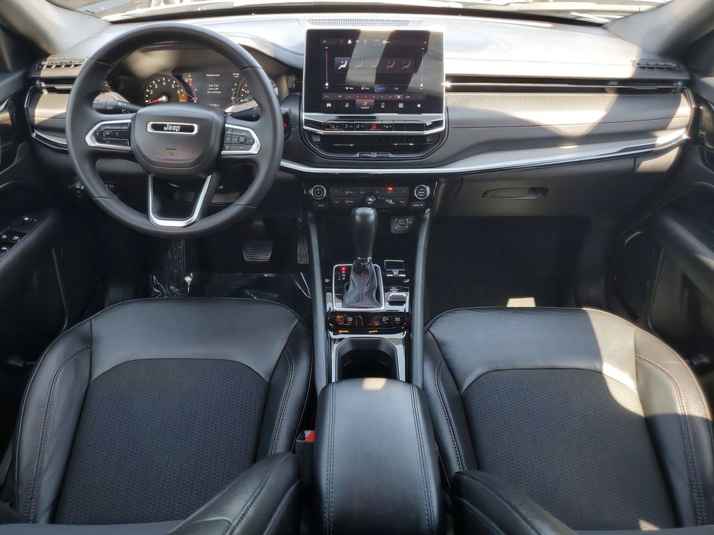 2025 Jeep Compass Trailhawk - Photo 16