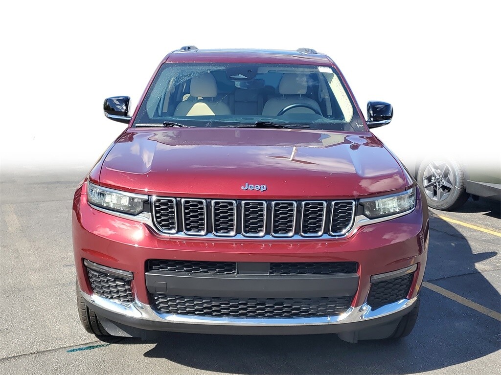 2021 Jeep Grand Cherokee Limited photo 2