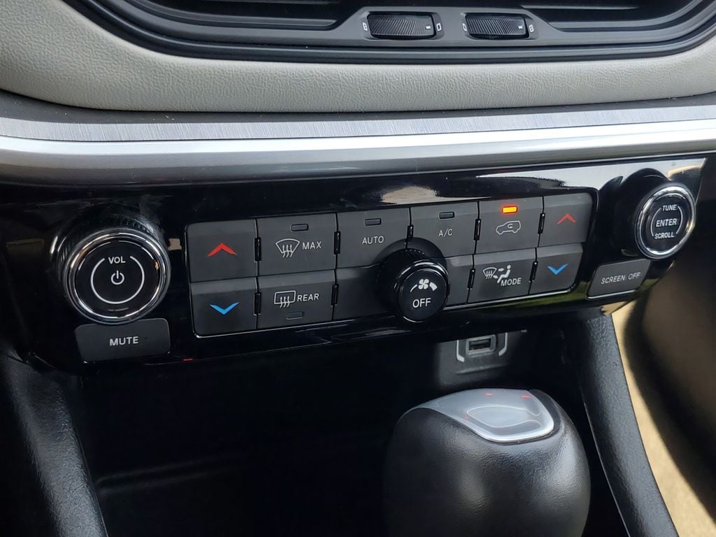 2025 Jeep Compass Limited - Photo 23