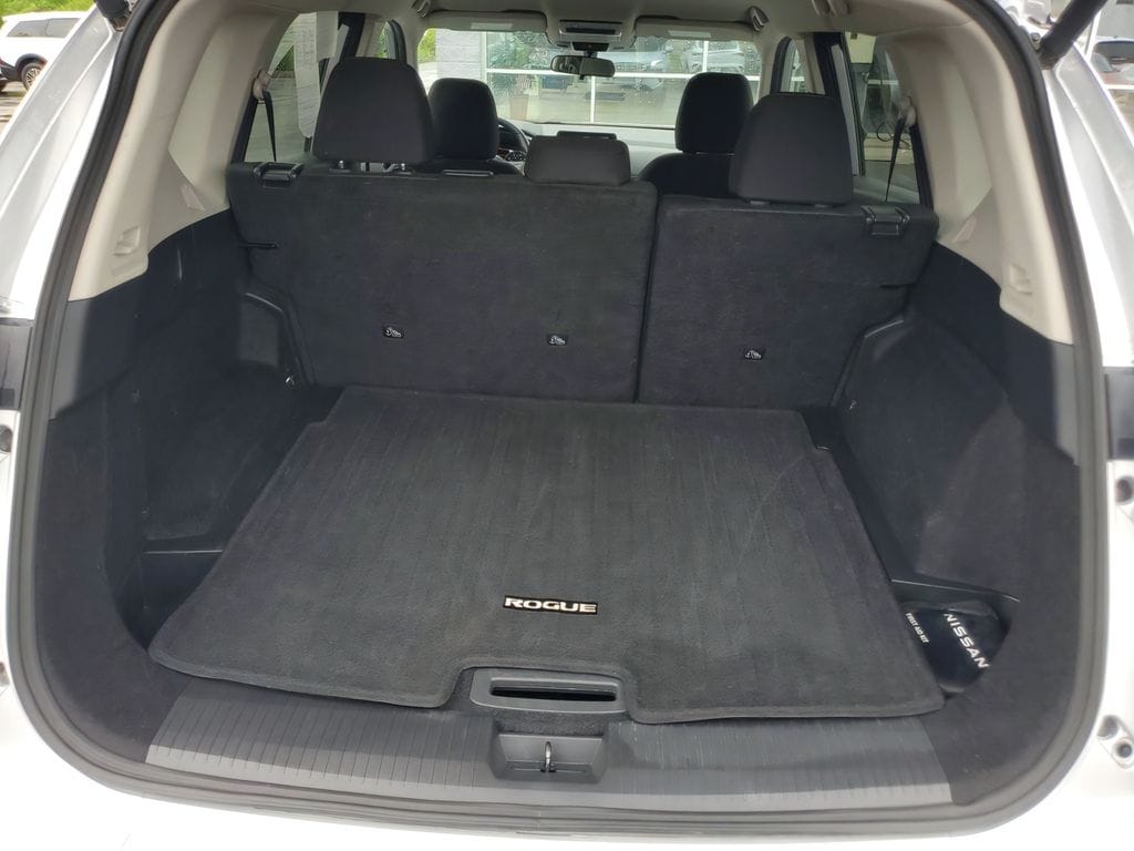 2025 Nissan Rogue SV - Photo 25