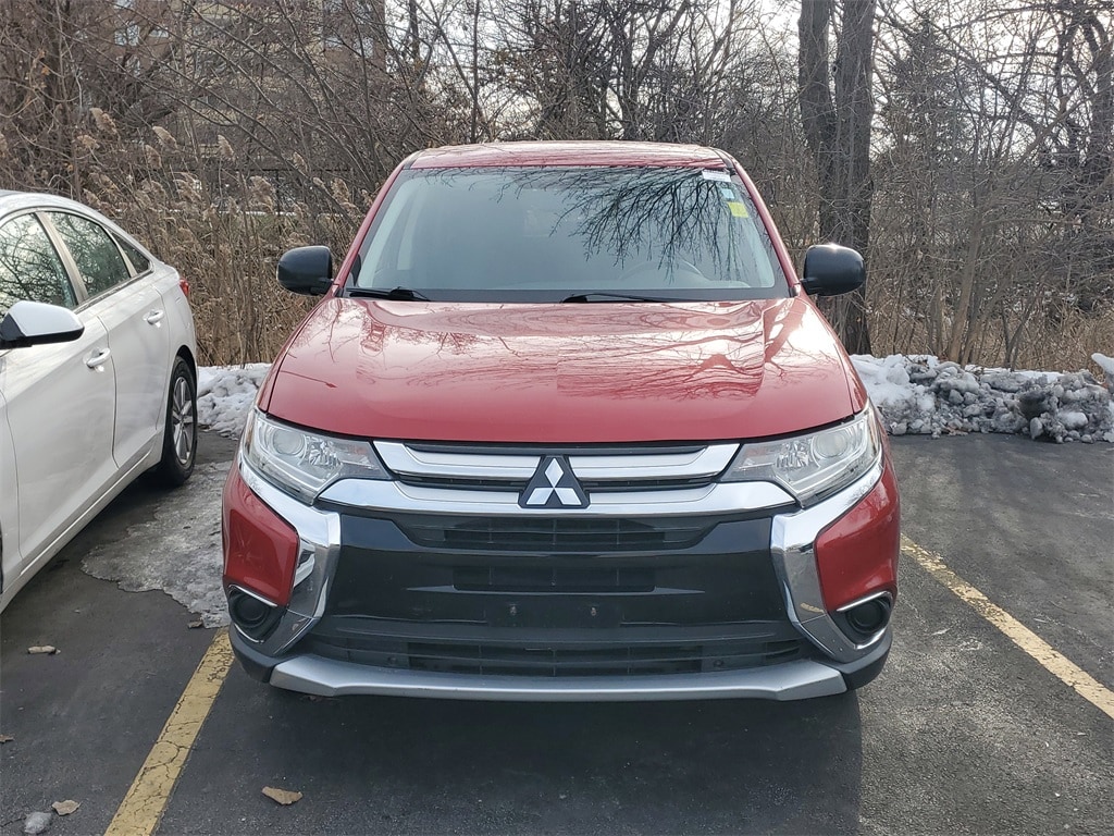 Used 2017 Mitsubishi Outlander ES CUV