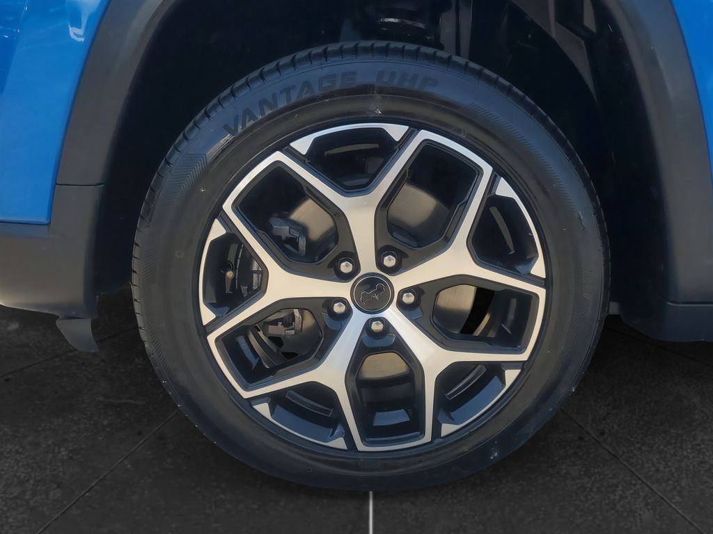 2025 Jeep Compass Limited - Photo 9