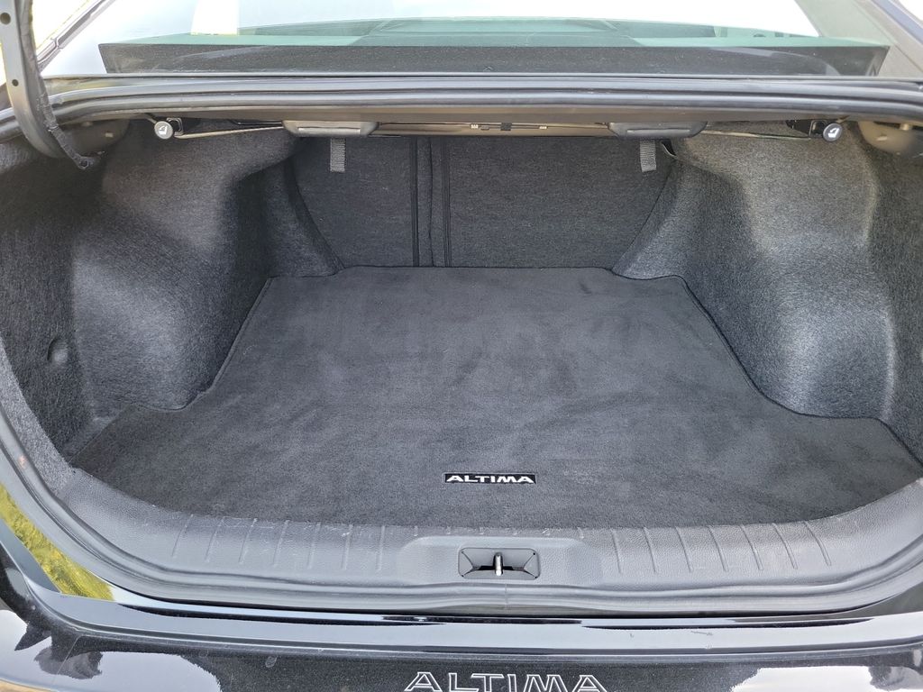 2024 Nissan Altima SV - Photo 24