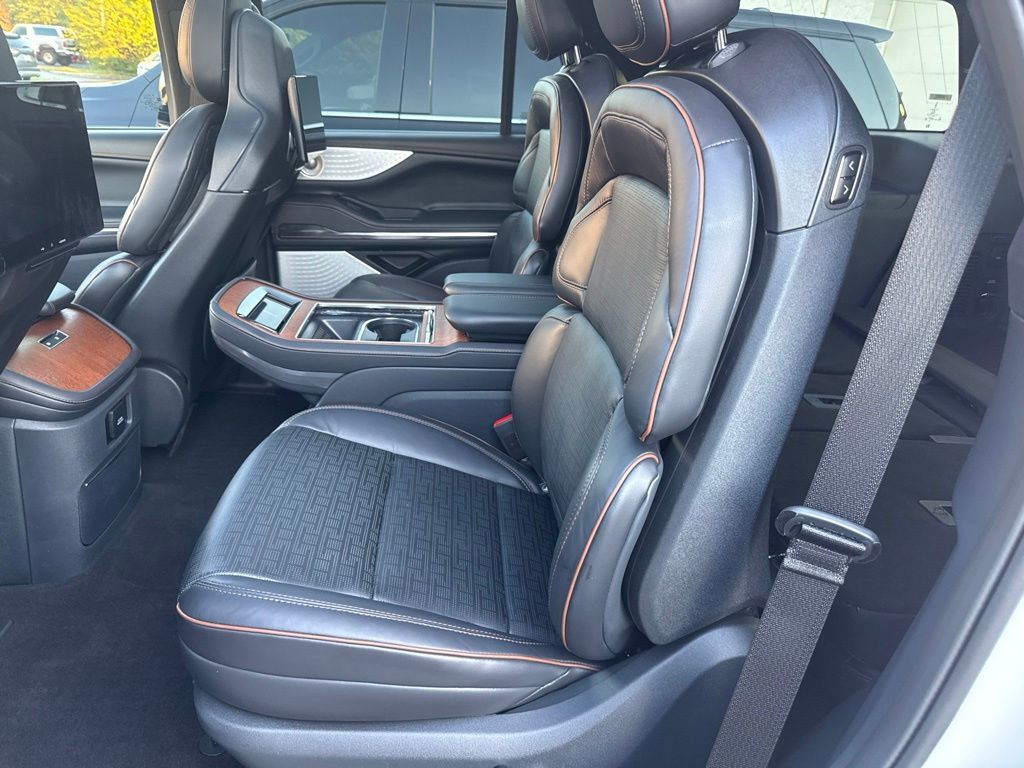 2025 Lincoln Navigator Black Label - Photo 12