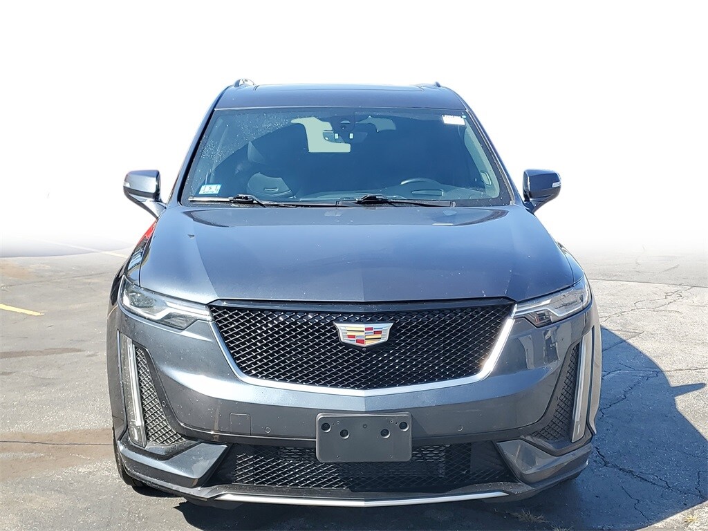 2021 Cadillac XT6 Sport photo 2